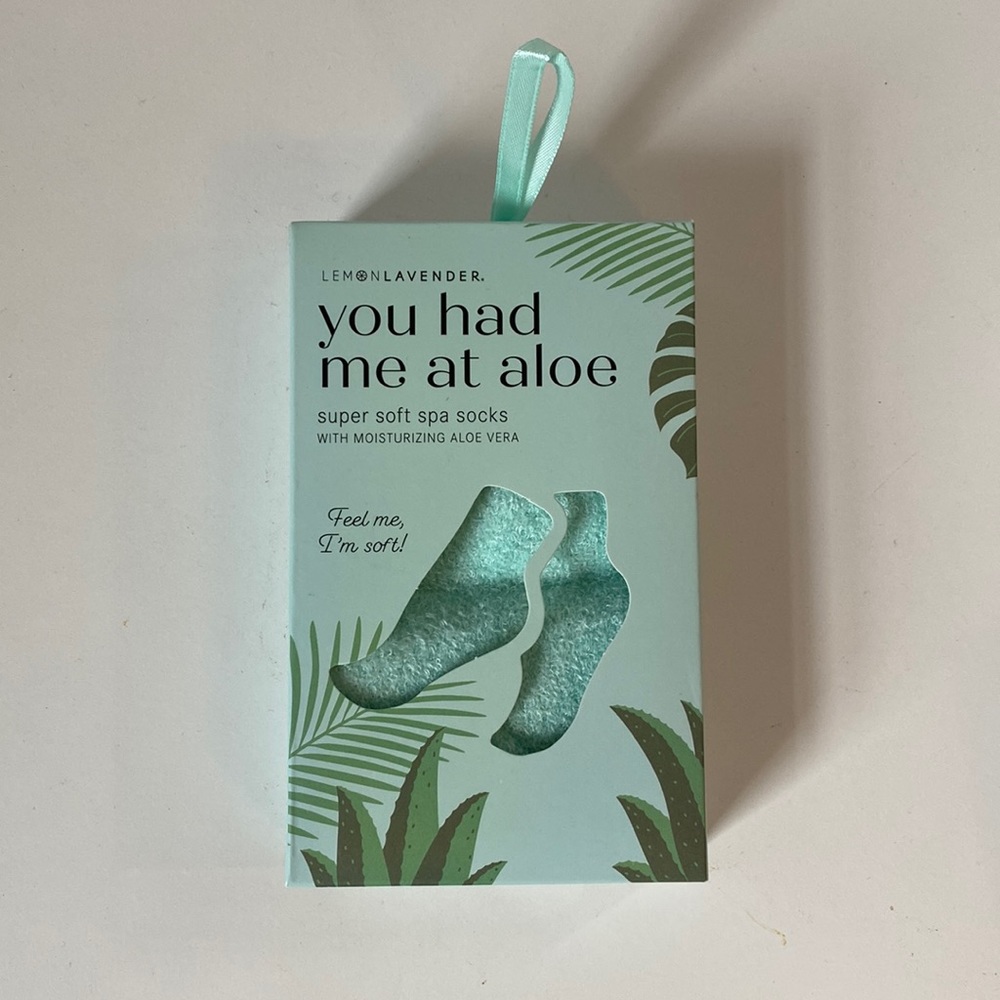 NWT Lemon Lavender Spa Socks